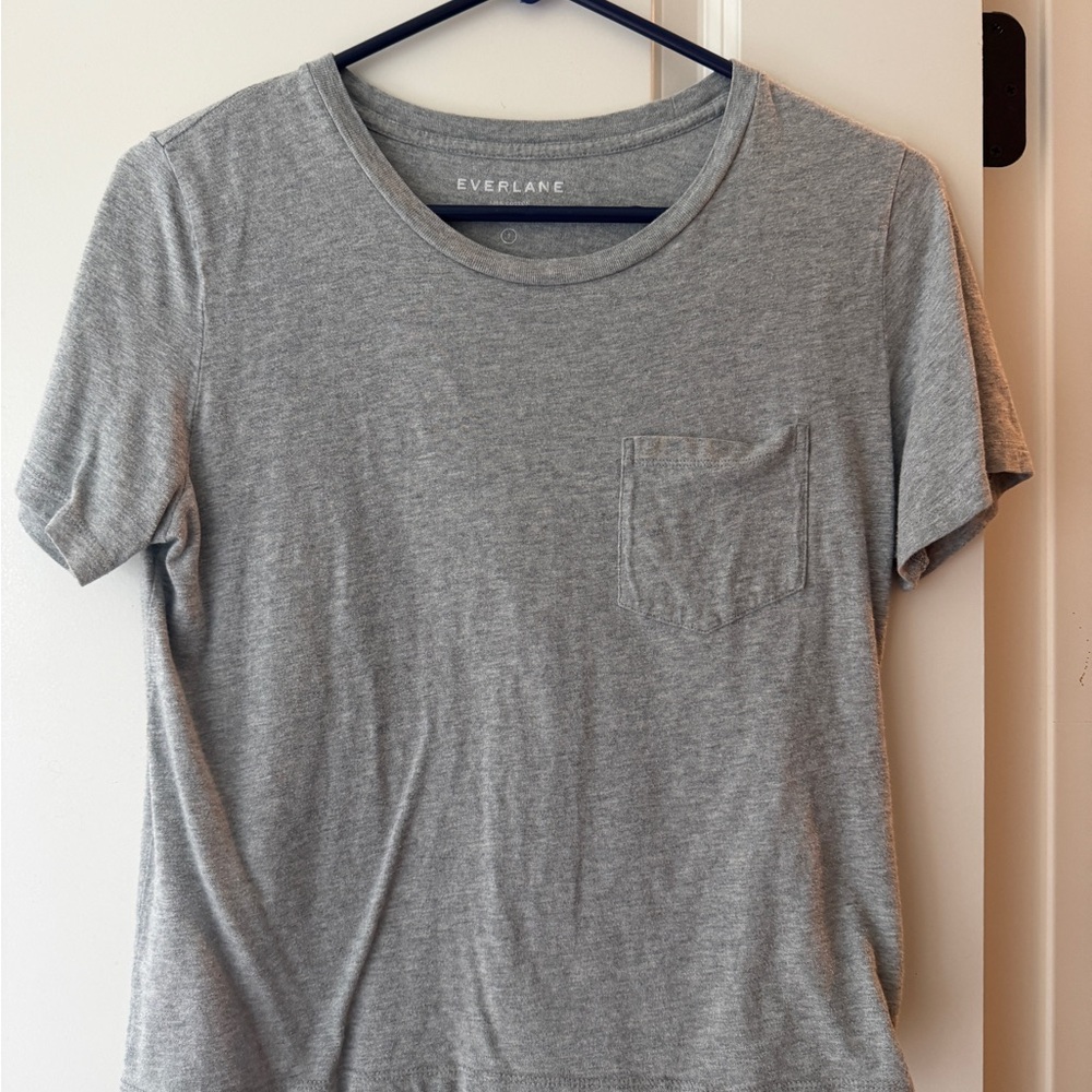 Everlane Light Gray Cotton Crew Tee with Pocket